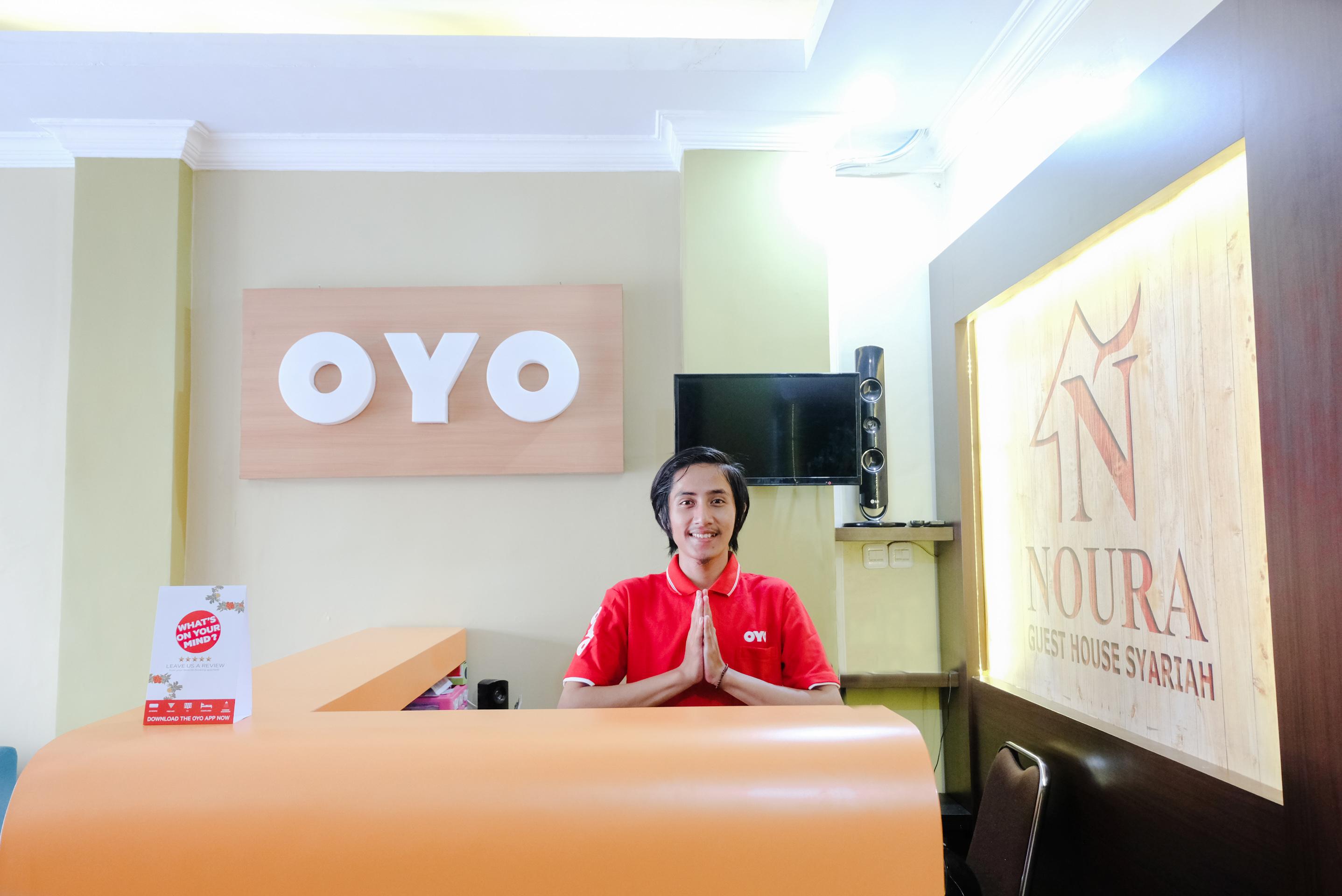 Noura Guest House Syariah Malang Exterior foto
